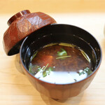 松寿司 - 赤出汁