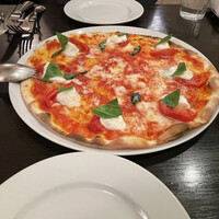 ピッツェリア ロマーナ ジャニコロ - モッツァレラのマルゲリータ