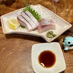 Sushi Yoshi - ハマチかな　脂ノリノリ