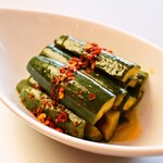 Also great as a snack: Spicy pickled cucumber