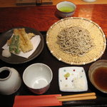 Teuchi Soba Ookawaya - 穴子天せいろ（粗挽き）：　１２００円+大盛り２００円