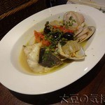 俺のイタリアン GINZA - マト鯛とハマグリ、白貝のアクアパッツァ(￥1,280)