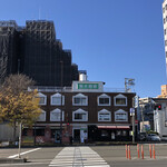 GROTTA - 正面の建物（第二菊水ビル）の２階です。