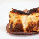 お菓子工房 菓感 - 【2022.12】バスクチーズケーキ(税込480円)