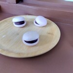 B-yond - モナカ　ひとつ試食しちゃいました