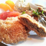 アルバトロス - メンチカツ断面。