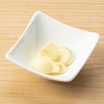 Garlic slices/Ssamjang/Sesame oil and salt