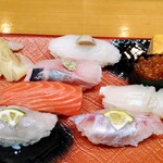 鮨処魚徳 - 日替りにぎりランチセット