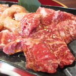 炭火焼肉 久 - 