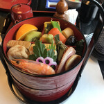 Izu Ei - 蓋を開けるとおんなゴコロをくすぐられるお菜。