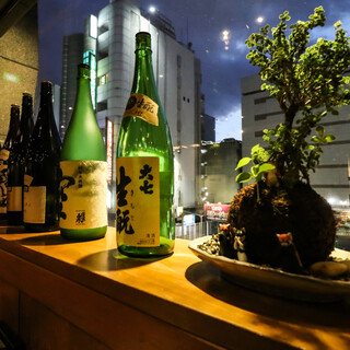 种类丰富的日本酒和烧酒，您可以享受比较