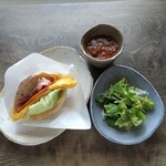 石窯パン・和みカフェ ゆるり - BLTサンドランチ