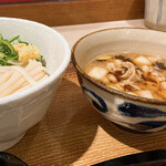 Udon Tsurukoshi - 肉つけうどん(並)、
                        間もなく閉店ガラガラバージョン(税込680円)。