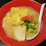 Kinshai Tei - 海老塩わんたん麺　940円