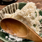 すし酒場 魚あるき - すみません、ちょっとよそってしまったあとです…