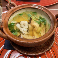 京懐石 みのきち 新宿住友店 - 北山
                      椀替　松茸土瓶蒸し 鱧 銀杏 みつば