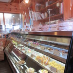 アラペイザンヌ - 店内ショーケース