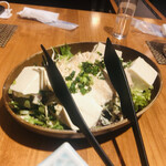 Kaze - 鶏と豆腐のサラダ