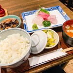 居食処　まんなか屋 - 