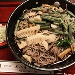 Soba Dokoro Sampachiya - 冷たい山菜そば大盛り