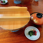 ふじたや - あなごめし（全貌）