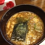 原製麺所 - 魚貝がたっぷりしみこんだ味噌のつけ汁。たまらない