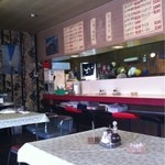 洋食 バルン - 店内。