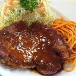 洋食 バルン - ポークソテー950円ライススープ付き