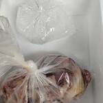 しーらすAQUA - 魚のアラが100円(税込)カンパチと鯛がありカンパチをお土産で持ち帰りました。