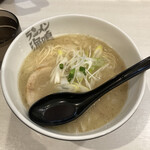 ラーメン海鳴 福岡空港店 - 