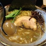魚出しらーめん 千年坊主 - 魚出しラーメン煮卵トッピング