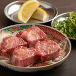 Taishou Yakiniku San Nasubi - 厚切り上塩タン