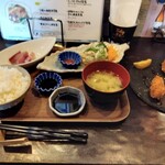 うみからそらへ - 牡蠣定食 1300円