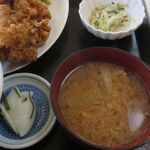 三喜食堂 - 味噌汁が旨いのよ　(自家製味噌？)
