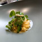 クイントカント - 根付き芹　牡蠣