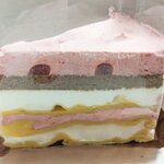 Sutabakkusu Kohi - ストロベリーのもちもちクレープケーキ