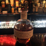 ショットバーコルトレーン - 競馬好きならキャップを揃えたいブラントン