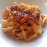 イルベッカフィーコ - いかラグーの軽いトマトソース　手打ちパスタ（サーニャ）