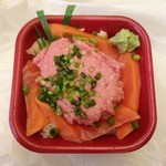 丼丸 - ・「サーモンねぎとろ丼(\525)」