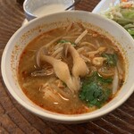 191300752 - 「Fセット（ガパオライス&トムヤムラーメン）」のトムヤムラーメン