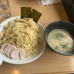 濃厚鶏ソバ 麺 ザ クロ - 