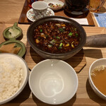 ブリル飯店 - おぼろ麻婆豆腐