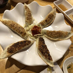 ジヌ家 - 