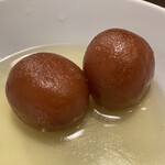 ロビンズインドキッチン - グラブジャムンはアツアツ仕様でした。