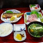 Noto Kappou Toguchi - 本日の焼魚定食900円に刺身追加400円