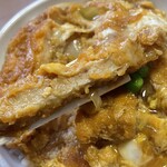 東京庵 - 『かつ丼』の豚かつ卵とじ