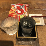 麹町いづみや しろ - カルビーかっぱえびせん、熊本 五ッ木 山うにとうふ、栄光富士 ZEBRA純米大吟醸無ろ過生原酒