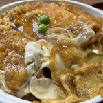 東京庵 - 『かつ丼』の豚かつ卵とじ