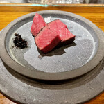 九〇萬 - 経産牛 炭火焼き 香茸オイル漬け