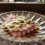 金町製麺 - 炙りたてブリのたたき　430円